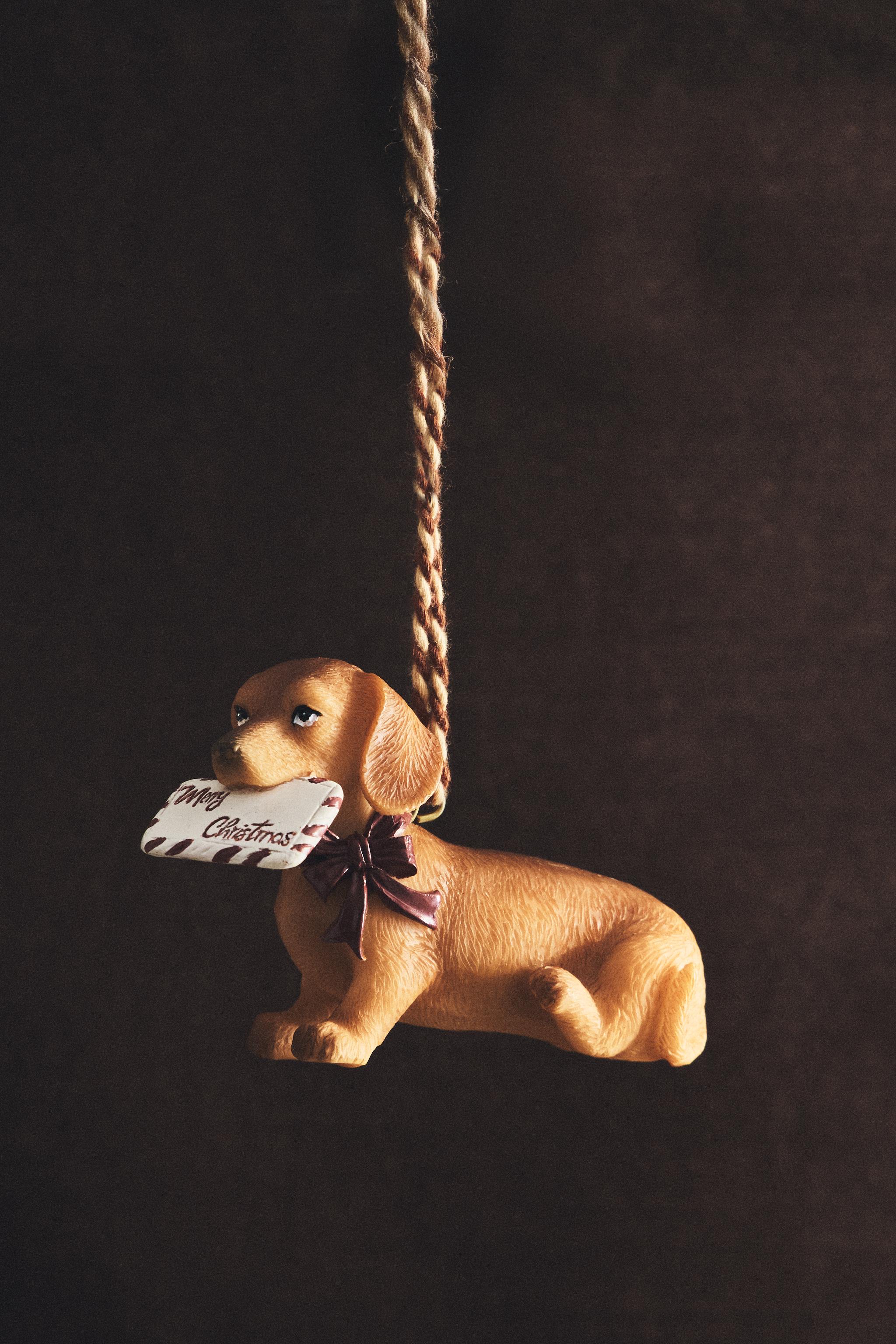 DOG WITH A LETTER CHRISTMAS TREE ORNAMENT